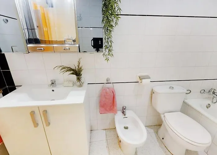 Apartment Cozy 2 Bed Playa De Locos