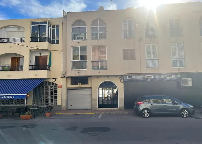 Cozy 2 Bed Playa De Locos Apartment